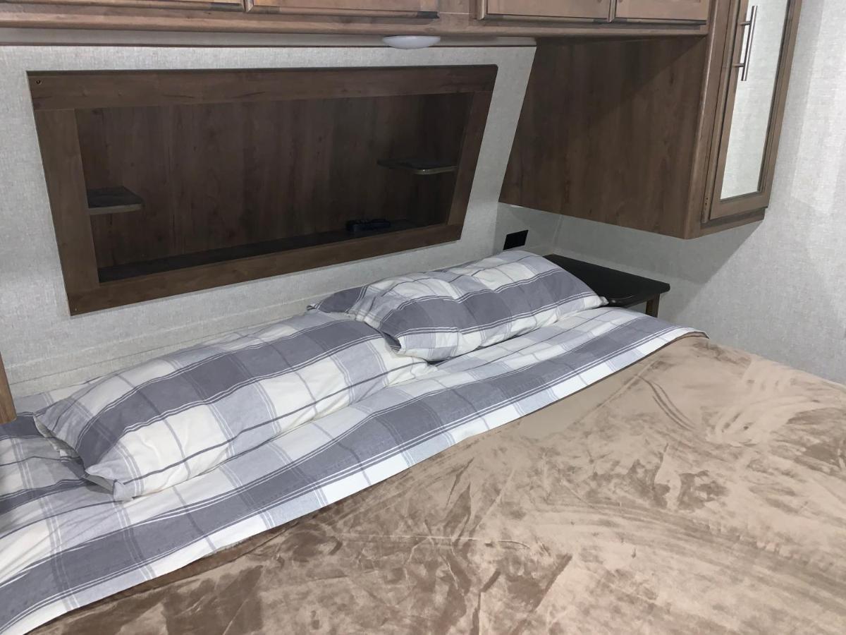 Glacier Haven Inn Pinnacle Екстериор снимка
