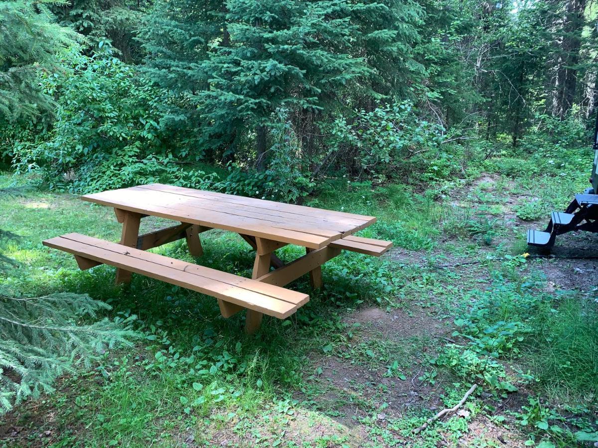 Glacier Haven Inn Pinnacle Екстериор снимка