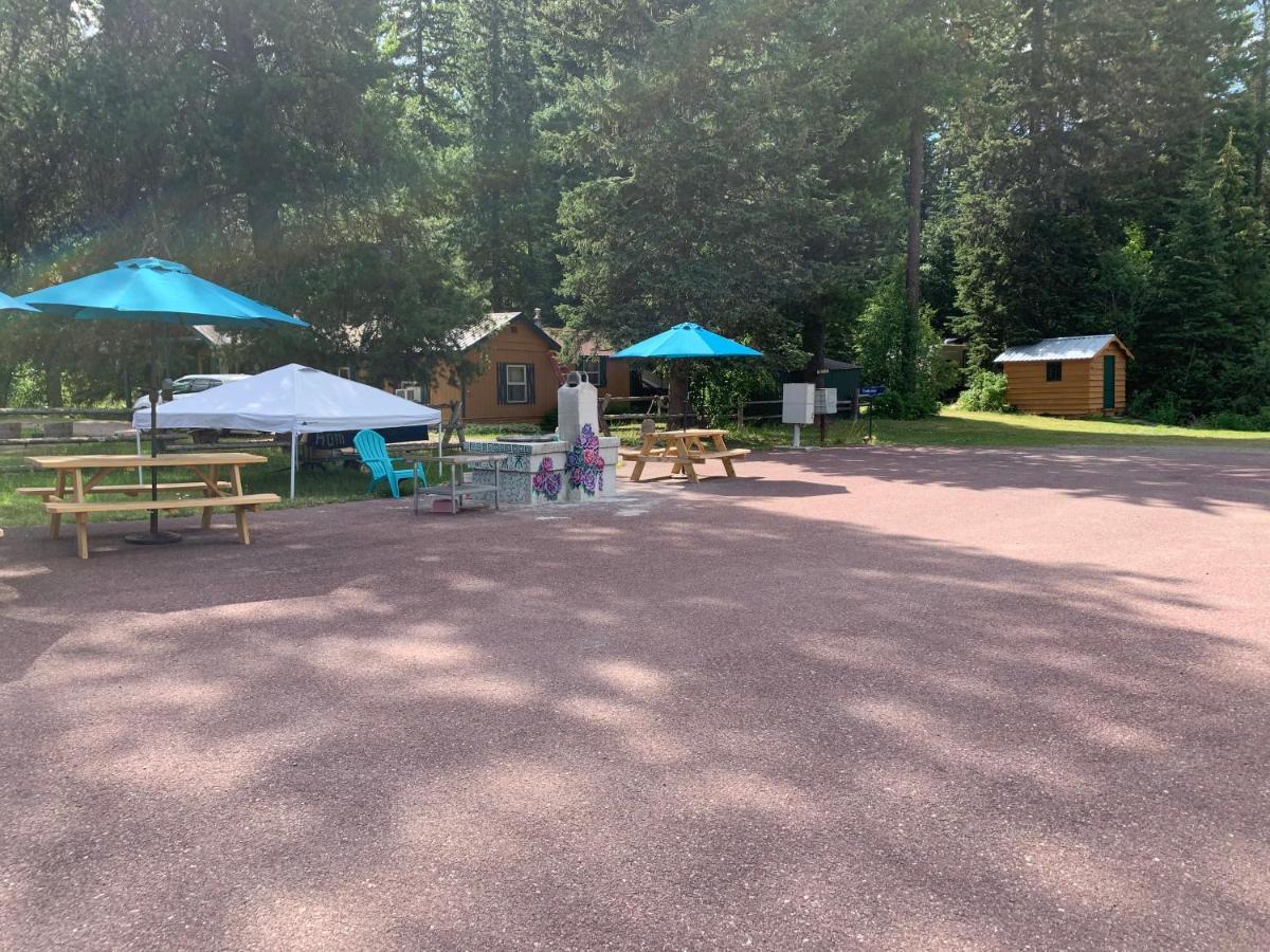 Glacier Haven Inn Pinnacle Екстериор снимка