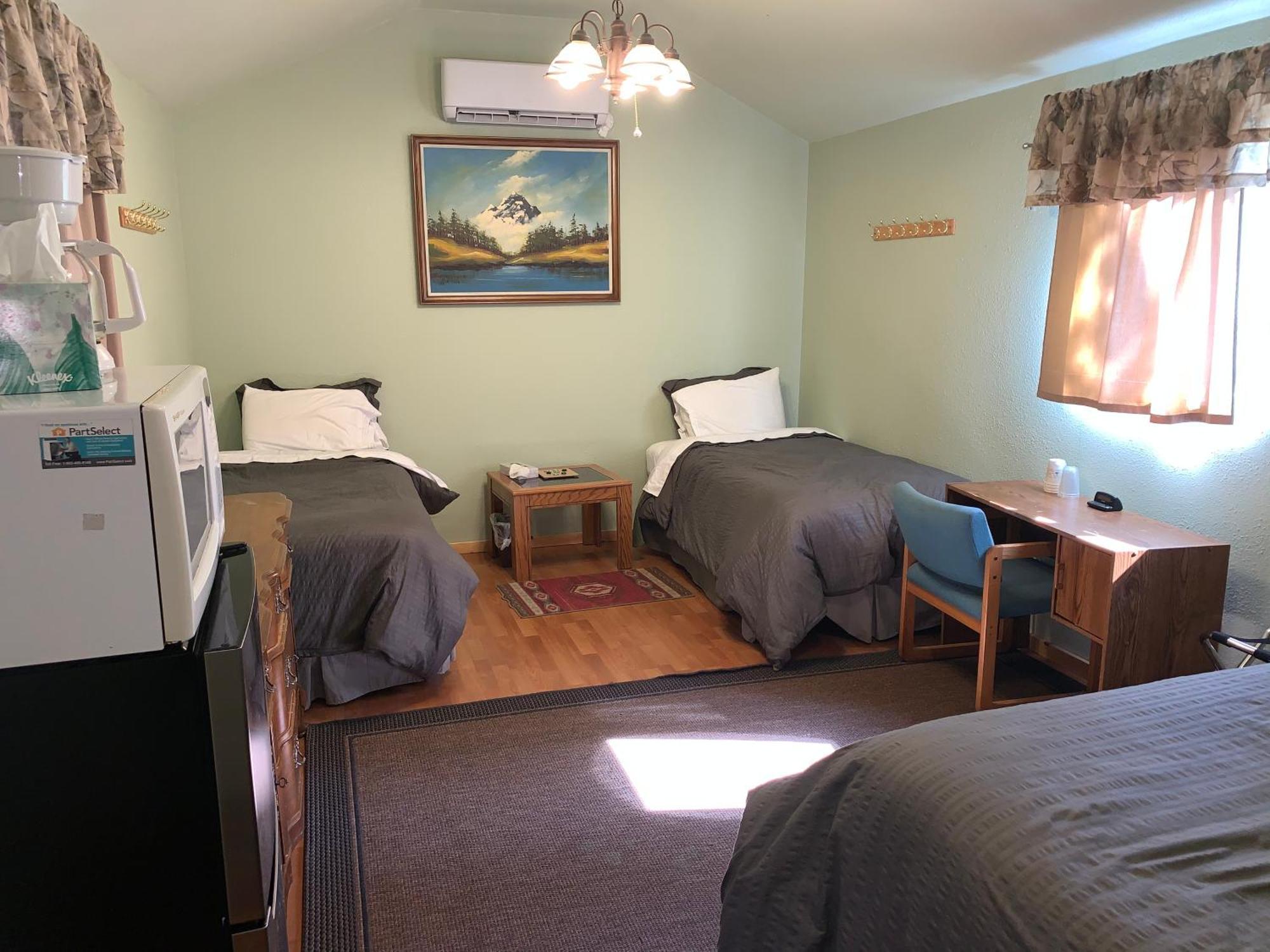 Glacier Haven Inn Pinnacle Екстериор снимка