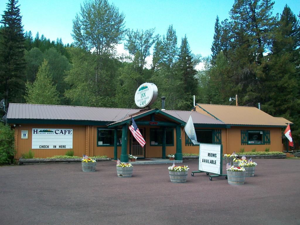 Glacier Haven Inn Pinnacle Екстериор снимка